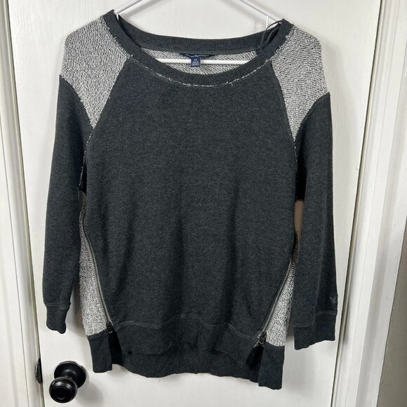 American Eagle 2 toned gray colorblock side zip pullover sweater. Size S - Picture 1 of 7